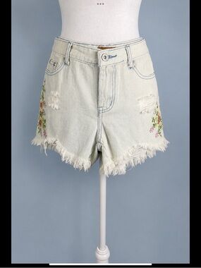 POL Embroidered Distressed Denim Shorts Crochet Lace Boho Festival Coastal S
